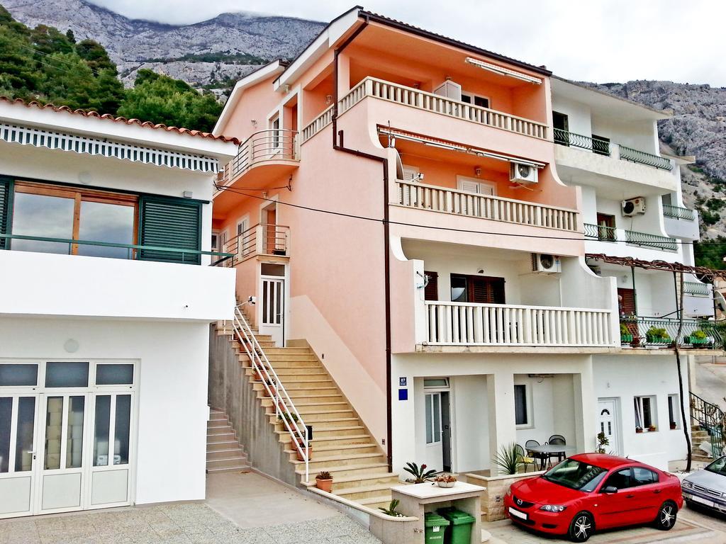 Apartments Emilija Makarska Oda fotoğraf